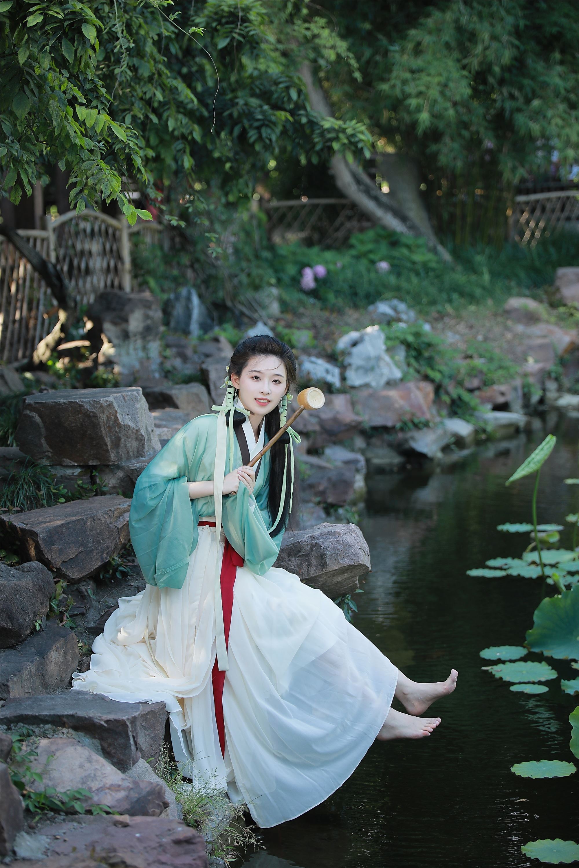 YITUYU艺图语 2025.01.05 小荷 _喵喵家的小鱼干_